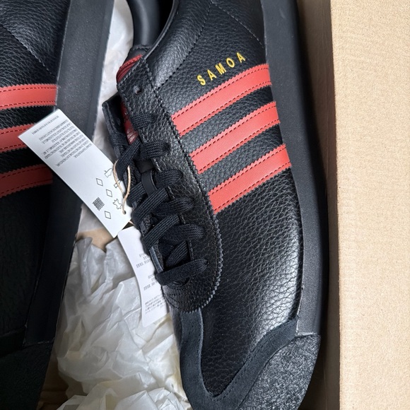 Adidas Black and Red Classic Sneakers - Picture 4 of 6